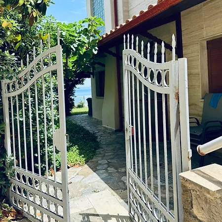 וילה By Athos Cape קריופיגי