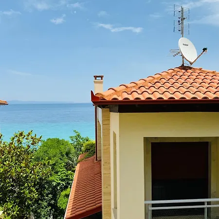 By Athos Cape * Kriopijí