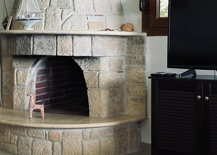 By Athos Cape * Kriopigi